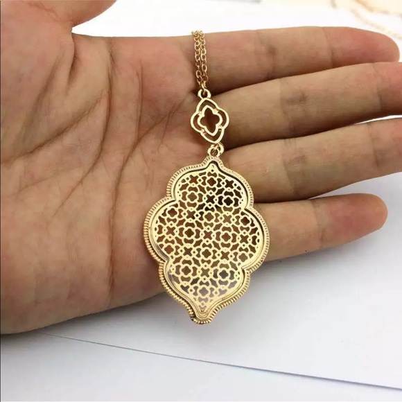 LAST 1! Gold Filigree Pendant Necklace - Picture 4 of 4